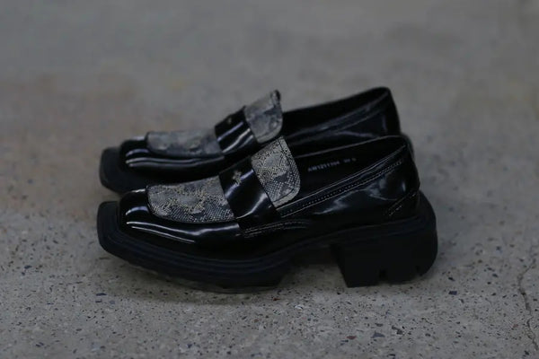 untitlab lizard leather shoes AW1211104 black/sand